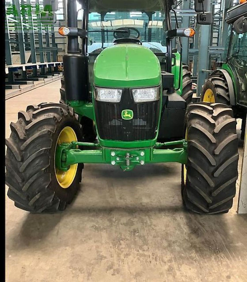 John Deere 5115m - Tracteur agricole: photos 2 John Deere 5115m - Tracteur agricole: photos 2