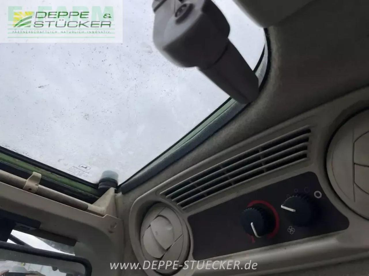 John Deere 5720 - Tracteur agricole: photos 4 John Deere 5720 - Tracteur agricole: photos 4