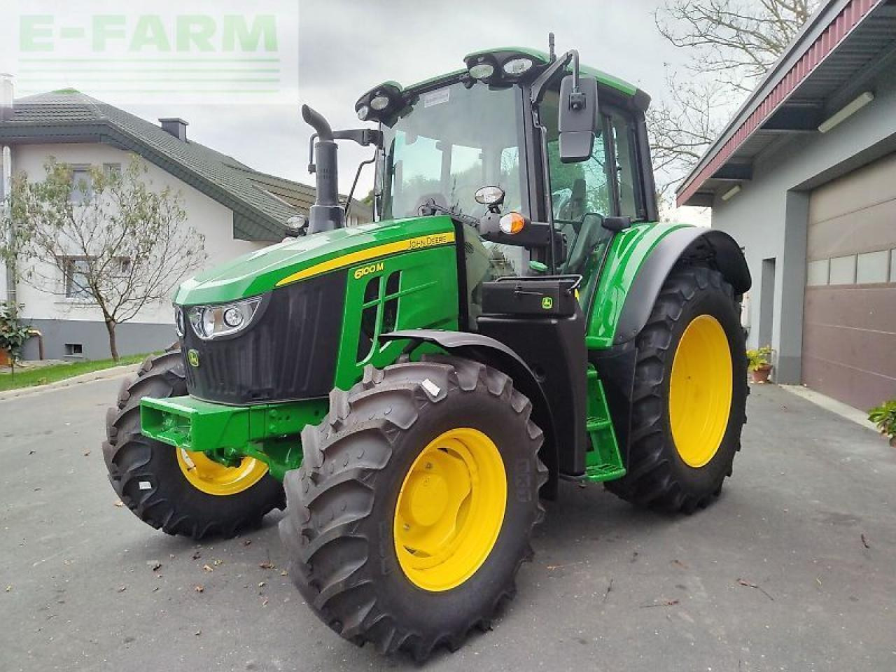 John Deere 6100m - Tracteur agricole: photos 2 John Deere 6100m - Tracteur agricole: photos 2