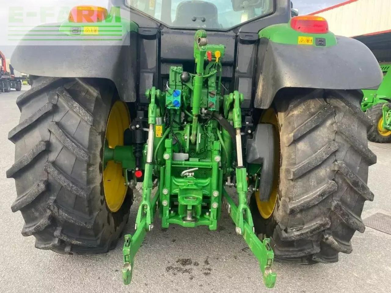 John Deere 6110 m powerquad + - Tracteur agricole: photos 5 John Deere 6110 m powerquad + - Tracteur agricole: photos 5