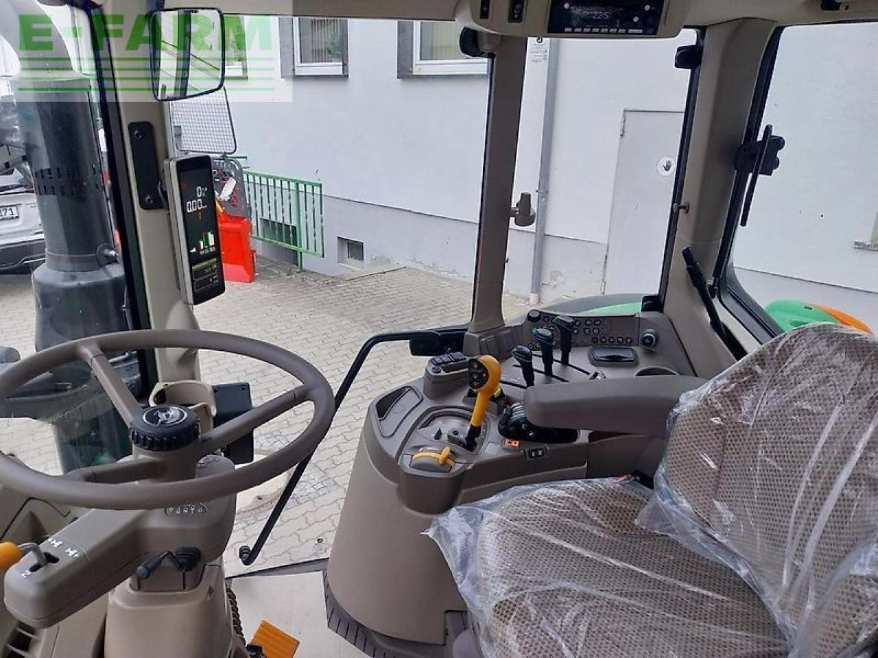 John Deere 6120m - Tracteur agricole: photos 5 John Deere 6120m - Tracteur agricole: photos 5