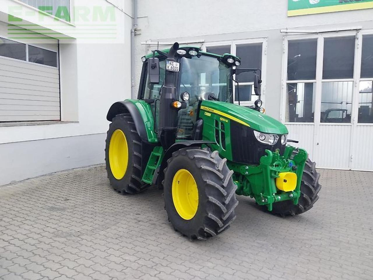 John Deere 6120m - Tracteur agricole: photos 2 John Deere 6120m - Tracteur agricole: photos 2