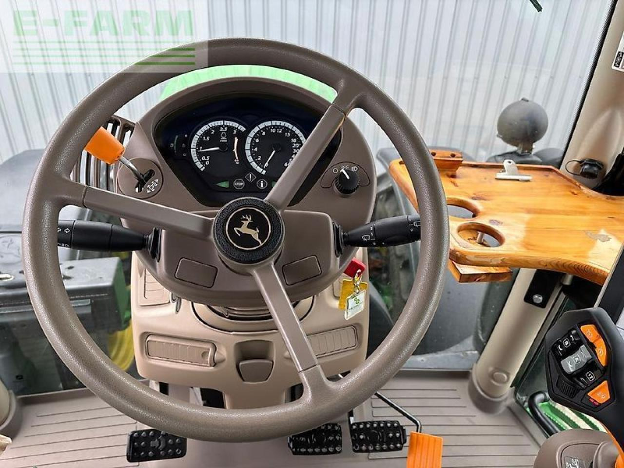 John Deere 6145r - Tracteur agricole: photos 5 John Deere 6145r - Tracteur agricole: photos 5