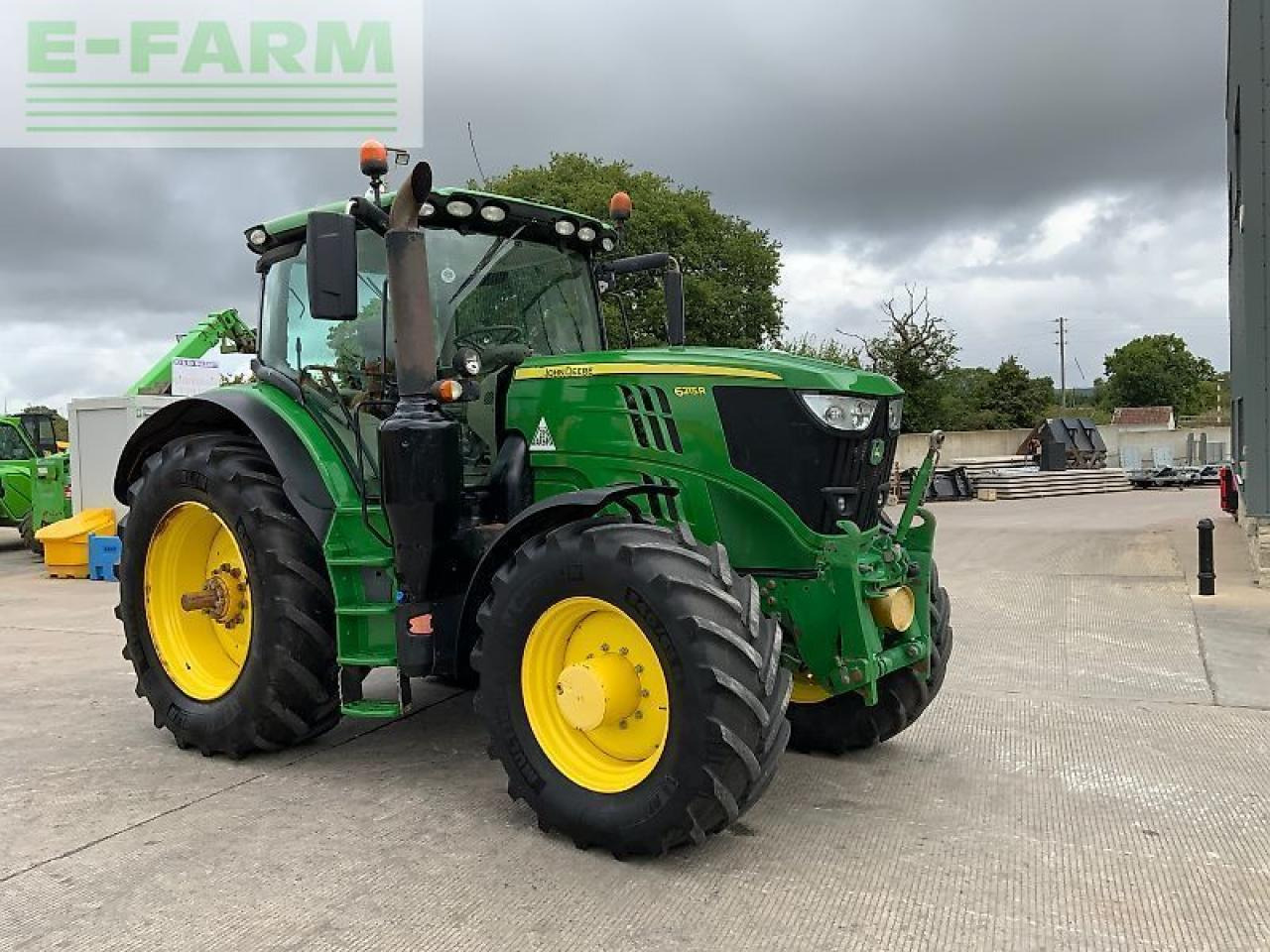 John Deere 6215r tractor (st23802) - Tracteur agricole: photos 2 John Deere 6215r tractor (st23802) - Tracteur agricole: photos 2