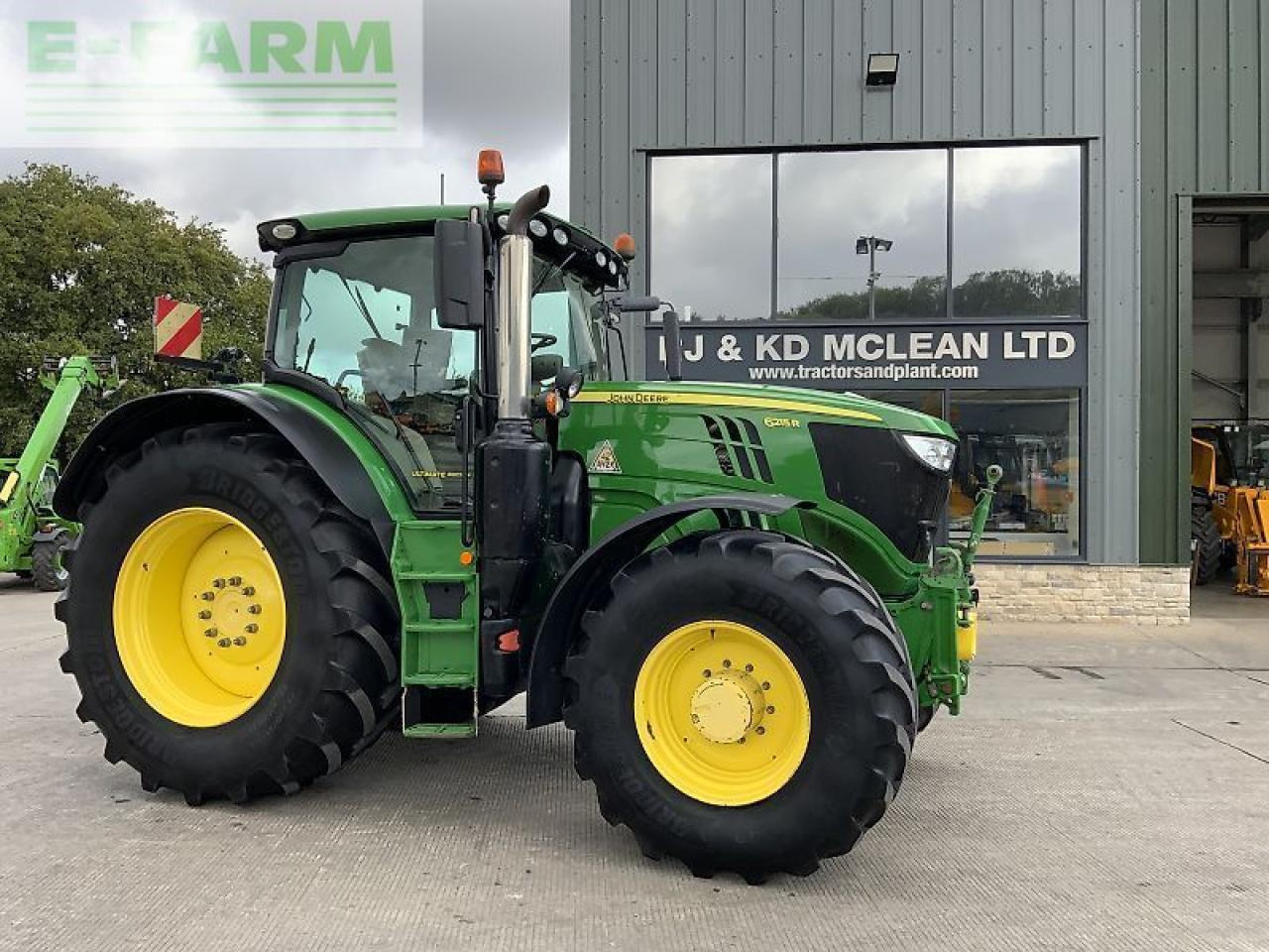John Deere 6215r ultimate edition tractor (st24123) - Tracteur agricole: photos 2 John Deere 6215r ultimate edition tractor (st24123) - Tracteur agricole: photos 2