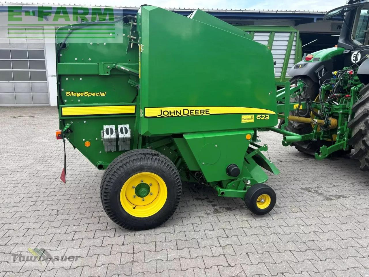 John Deere 623 - Presse à balles cubiques: photos 5 John Deere 623 - Presse à balles cubiques: photos 5