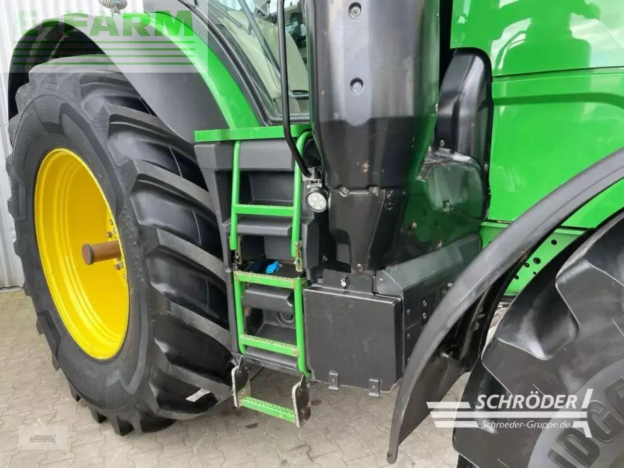 Tracteur agricole John Deere 6250 r: photos 20 Tracteur agricole John Deere 6250 r: photos 20