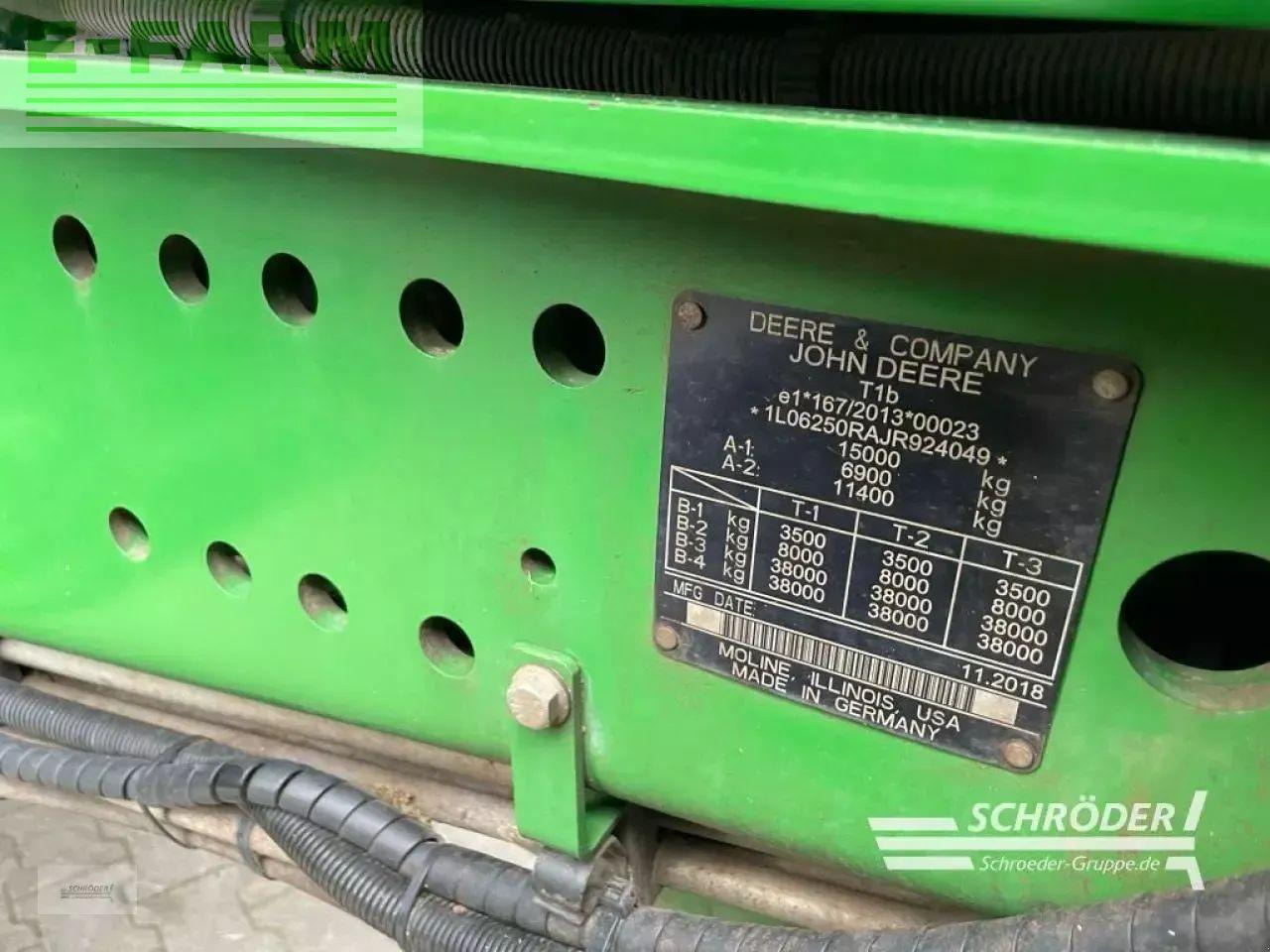 Tracteur agricole John Deere 6250 r: photos 21 Tracteur agricole John Deere 6250 r: photos 21