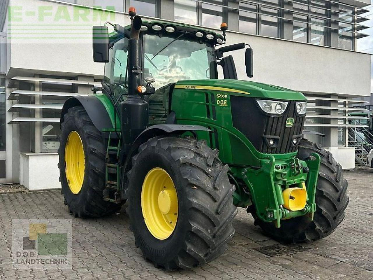 Tracteur agricole John Deere 6250r 6250 r: photos 23