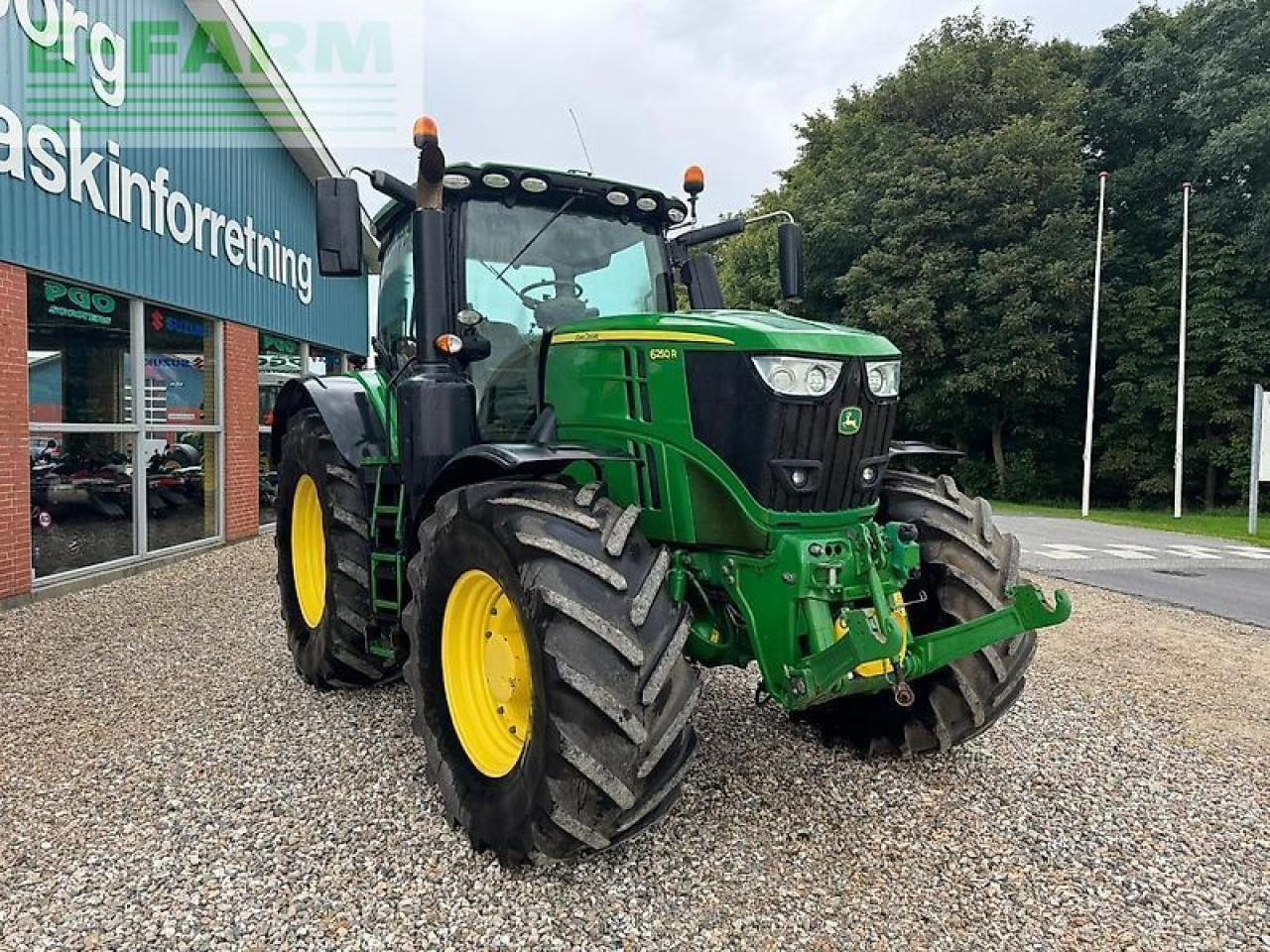 John Deere 6250r - Tracteur agricole: photos 2 John Deere 6250r - Tracteur agricole: photos 2