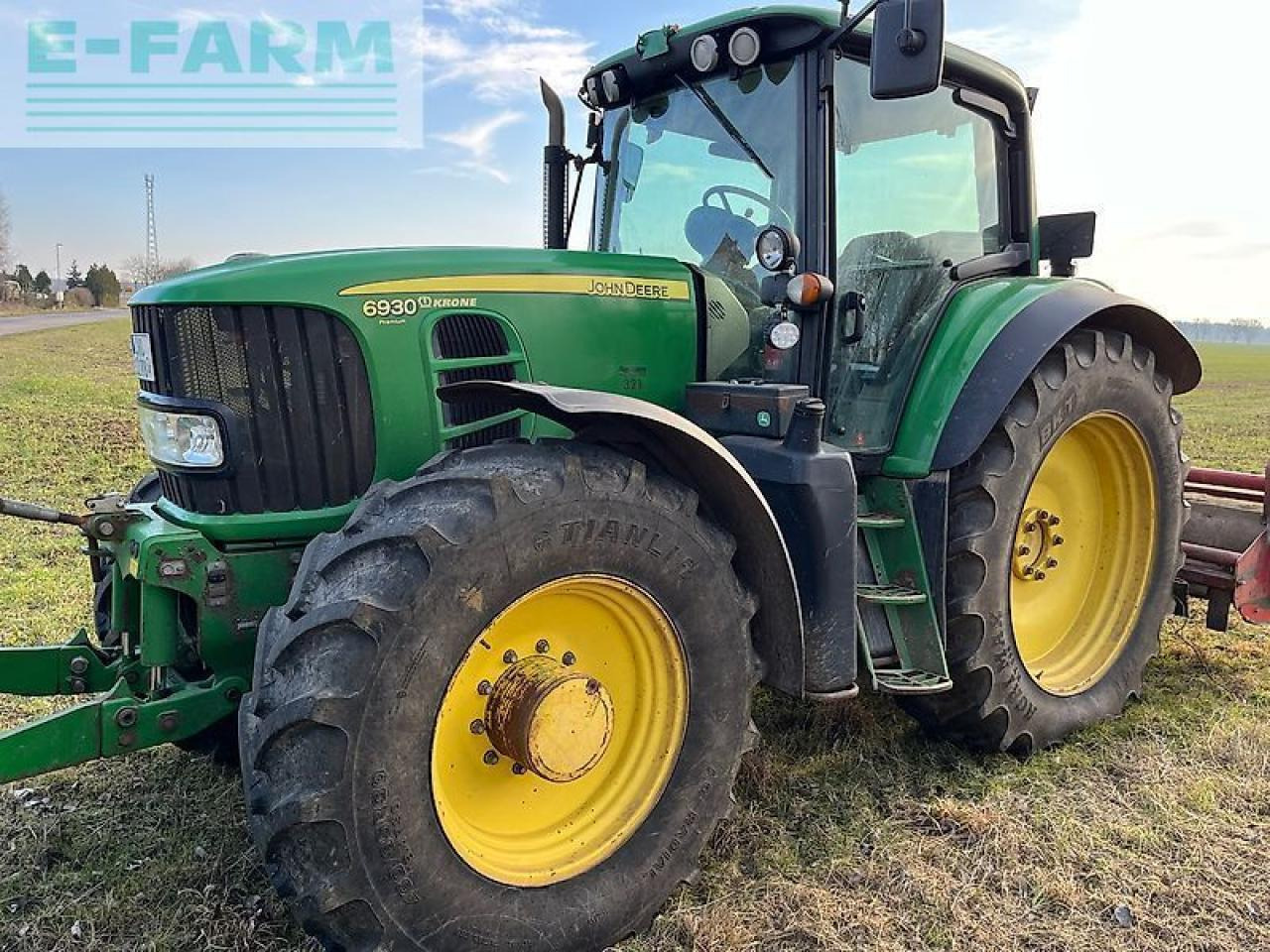 John Deere 6930 premium - Tracteur agricole: photos 1 John Deere 6930 premium - Tracteur agricole: photos 1