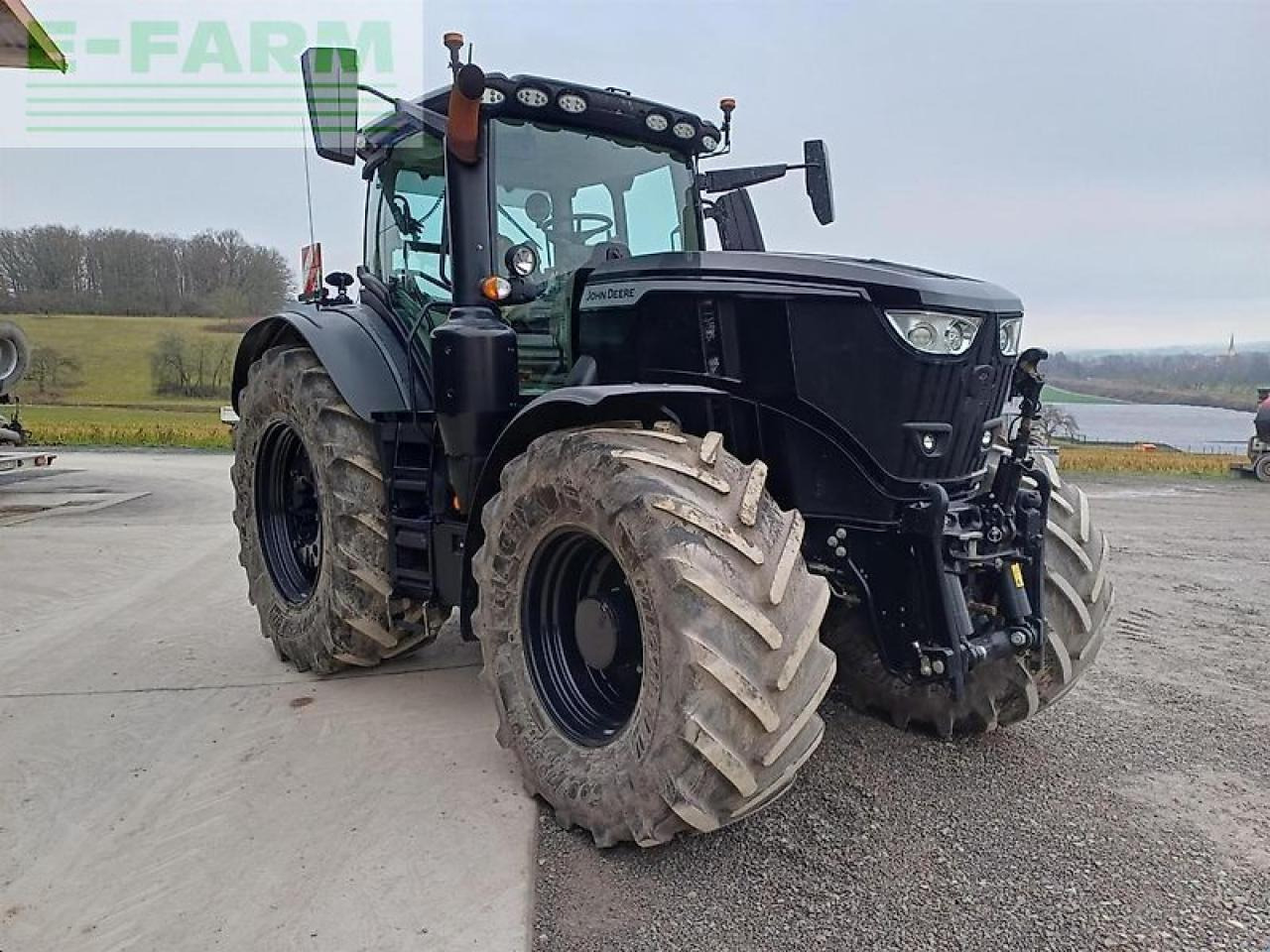 John Deere 6r 250 black design - Tracteur agricole: photos 2 John Deere 6r 250 black design - Tracteur agricole: photos 2