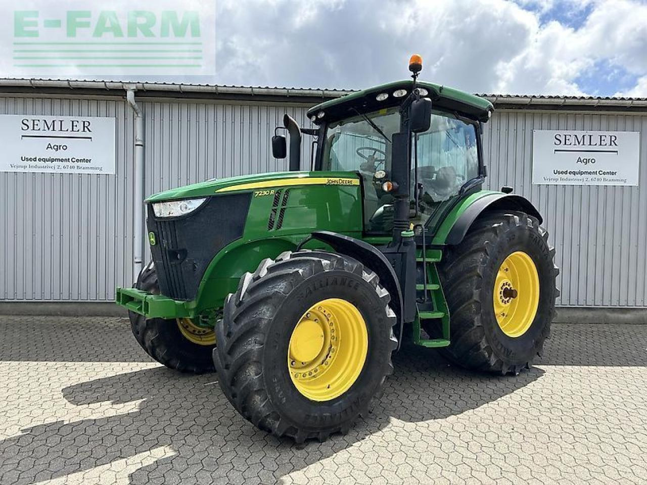 John Deere 7230r - Tracteur agricole: photos 1 John Deere 7230r - Tracteur agricole: photos 1
