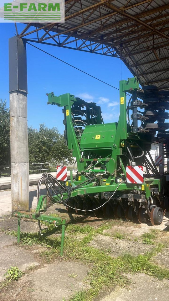 John Deere 750 A - Semoir monograine: photos 1 John Deere 750 A - Semoir monograine: photos 1
