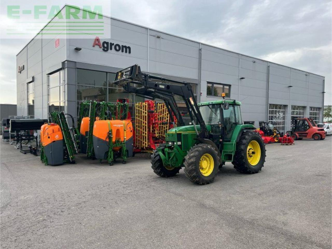 John Deere 7700 - Tracteur agricole: photos 1 John Deere 7700 - Tracteur agricole: photos 1