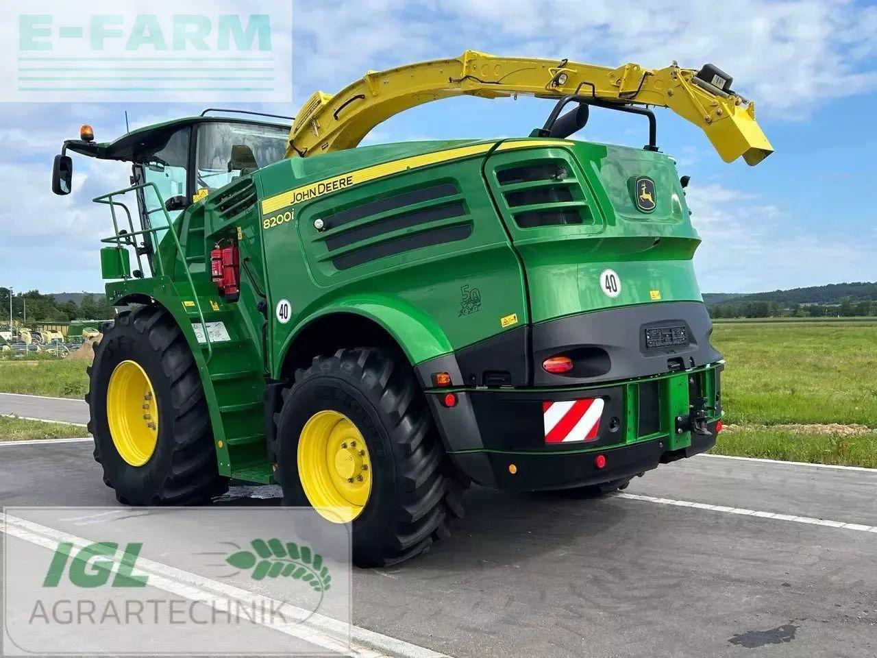 John Deere 8200 i - Ensileuse: photos 4 John Deere 8200 i - Ensileuse: photos 4