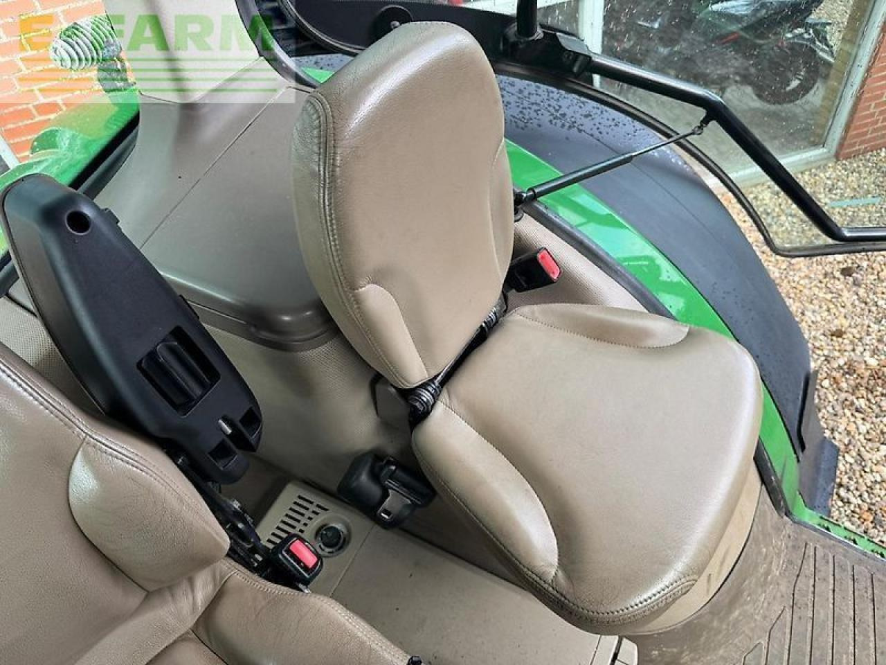 Tracteur agricole John Deere 8370r: photos 7