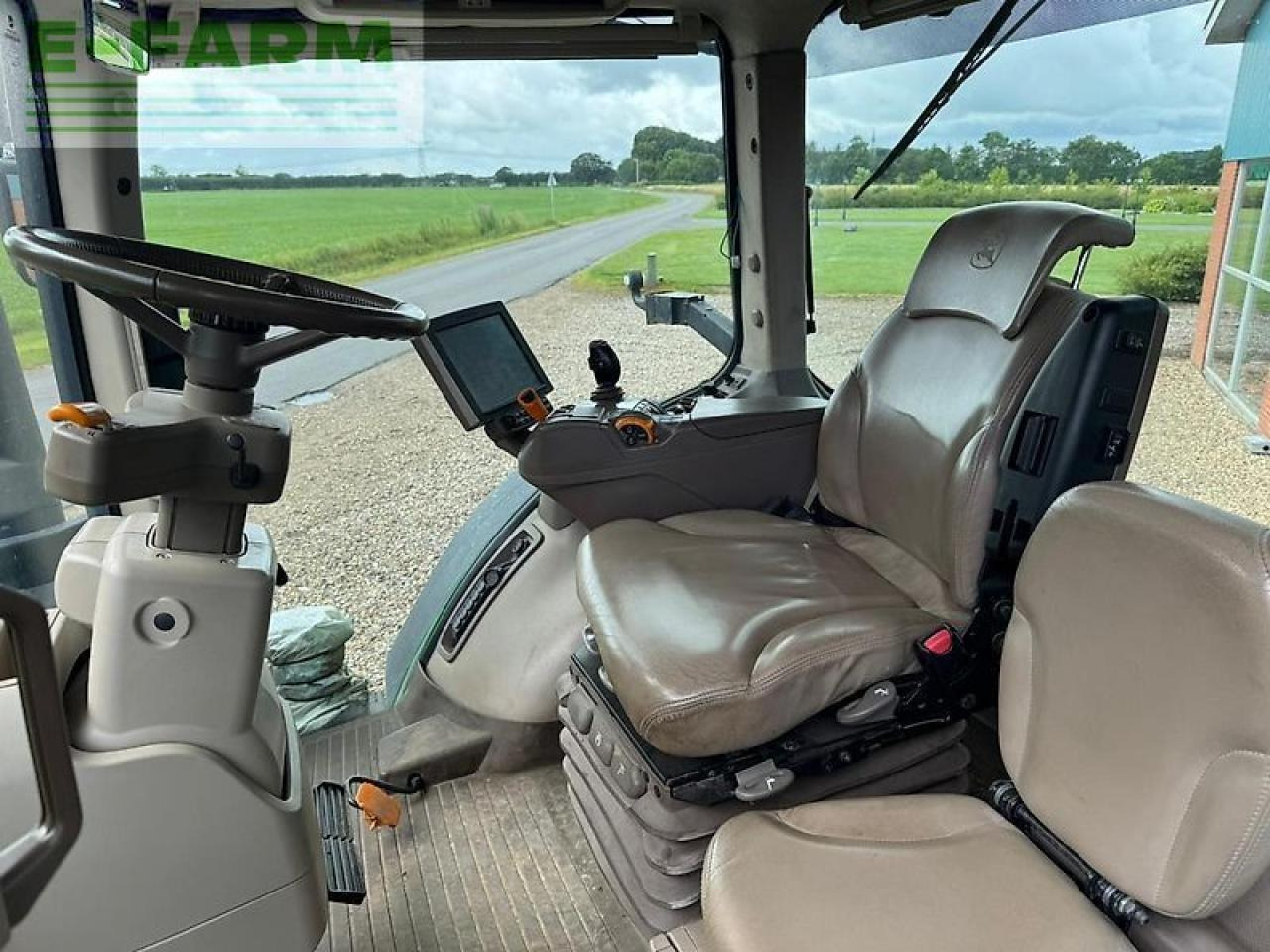 Tracteur agricole John Deere 8370r: photos 14