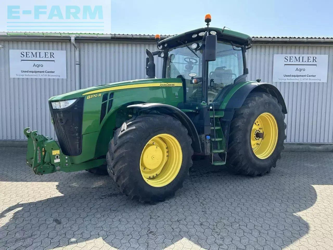 John Deere 8370r - Tracteur agricole: photos 1 John Deere 8370r - Tracteur agricole: photos 1