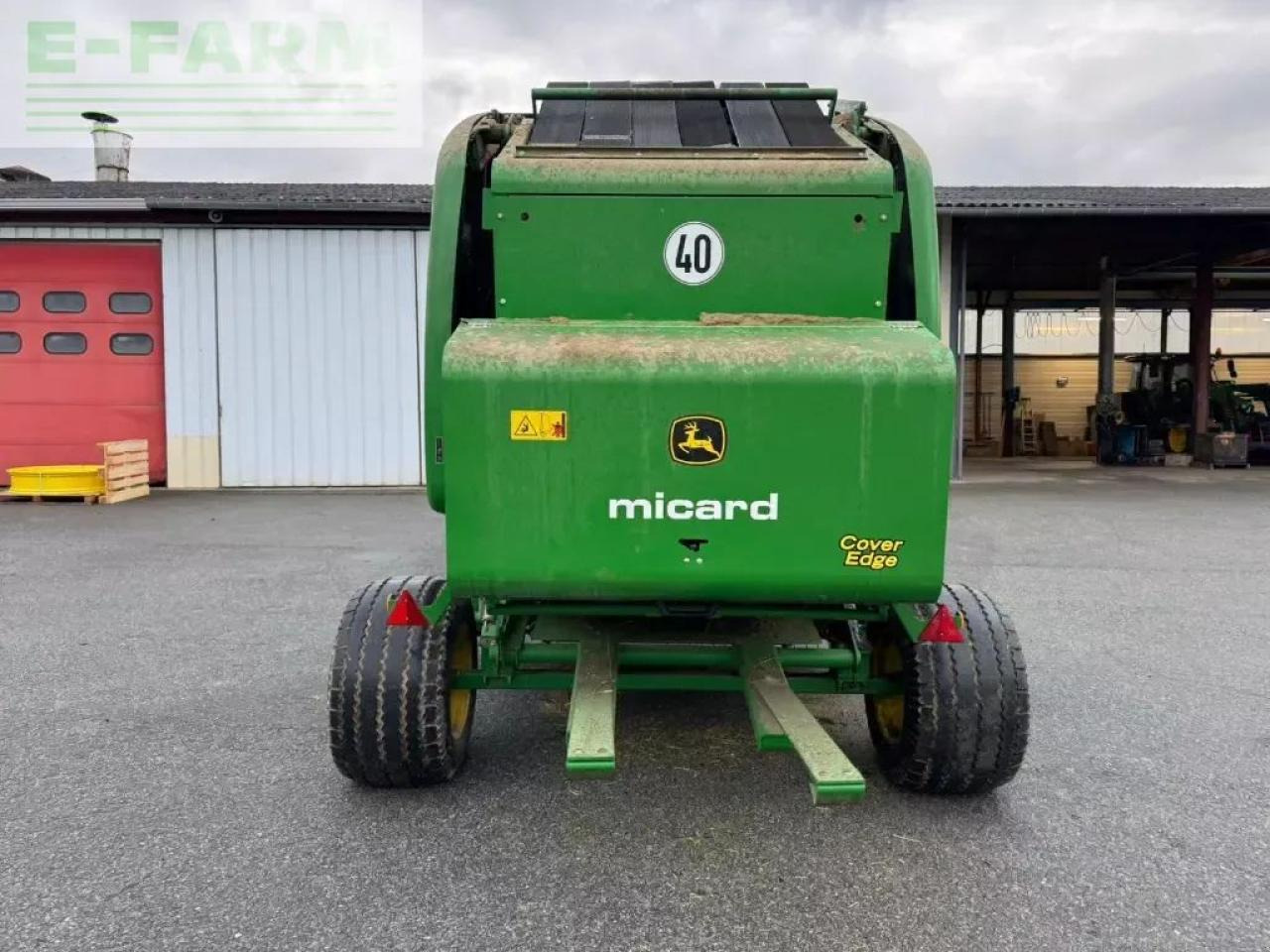 John Deere 854 destockage - Presse à balles cubiques: photos 5 John Deere 854 destockage - Presse à balles cubiques: photos 5