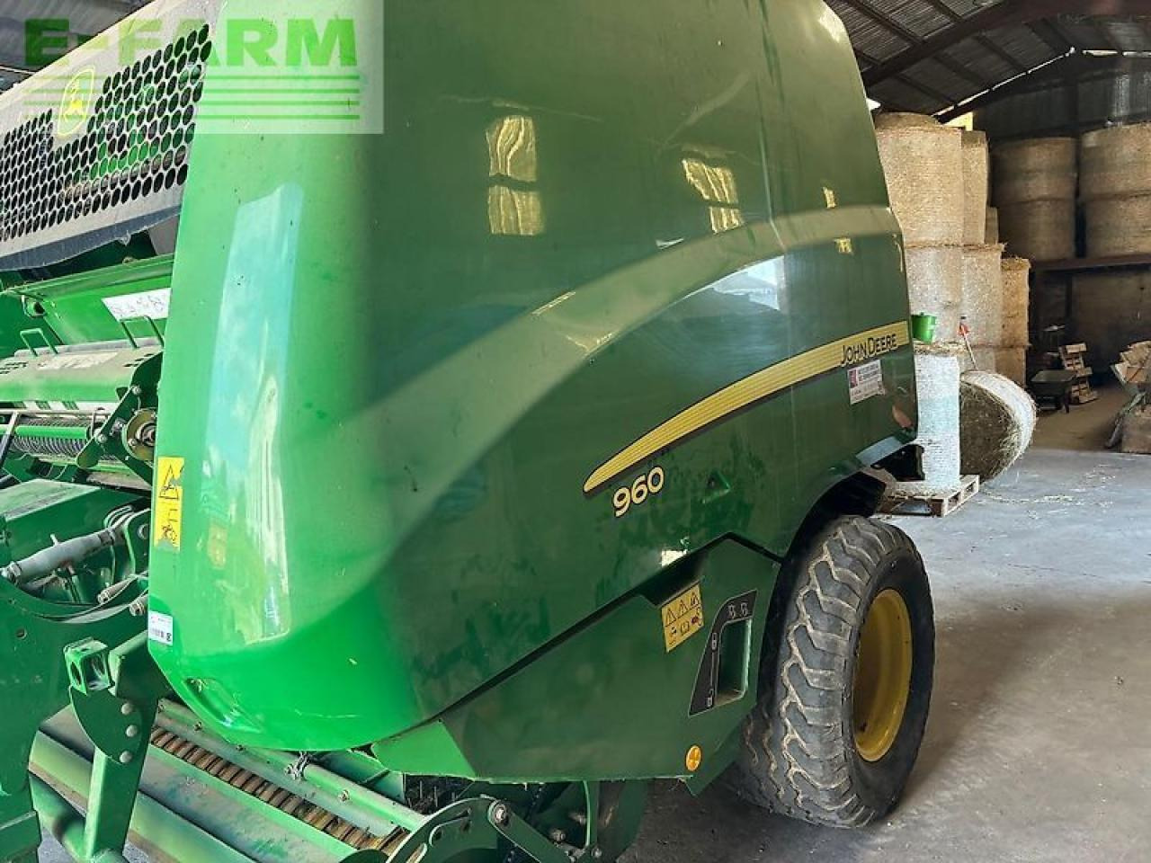 John Deere 960 - Presse à balles cubiques: photos 2 John Deere 960 - Presse à balles cubiques: photos 2