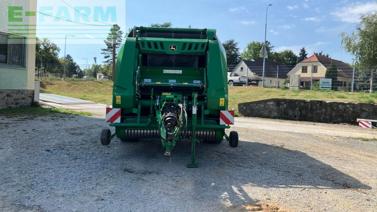 John Deere V461R - Presse à balles cubiques: photos 3 John Deere V461R - Presse à balles cubiques: photos 3