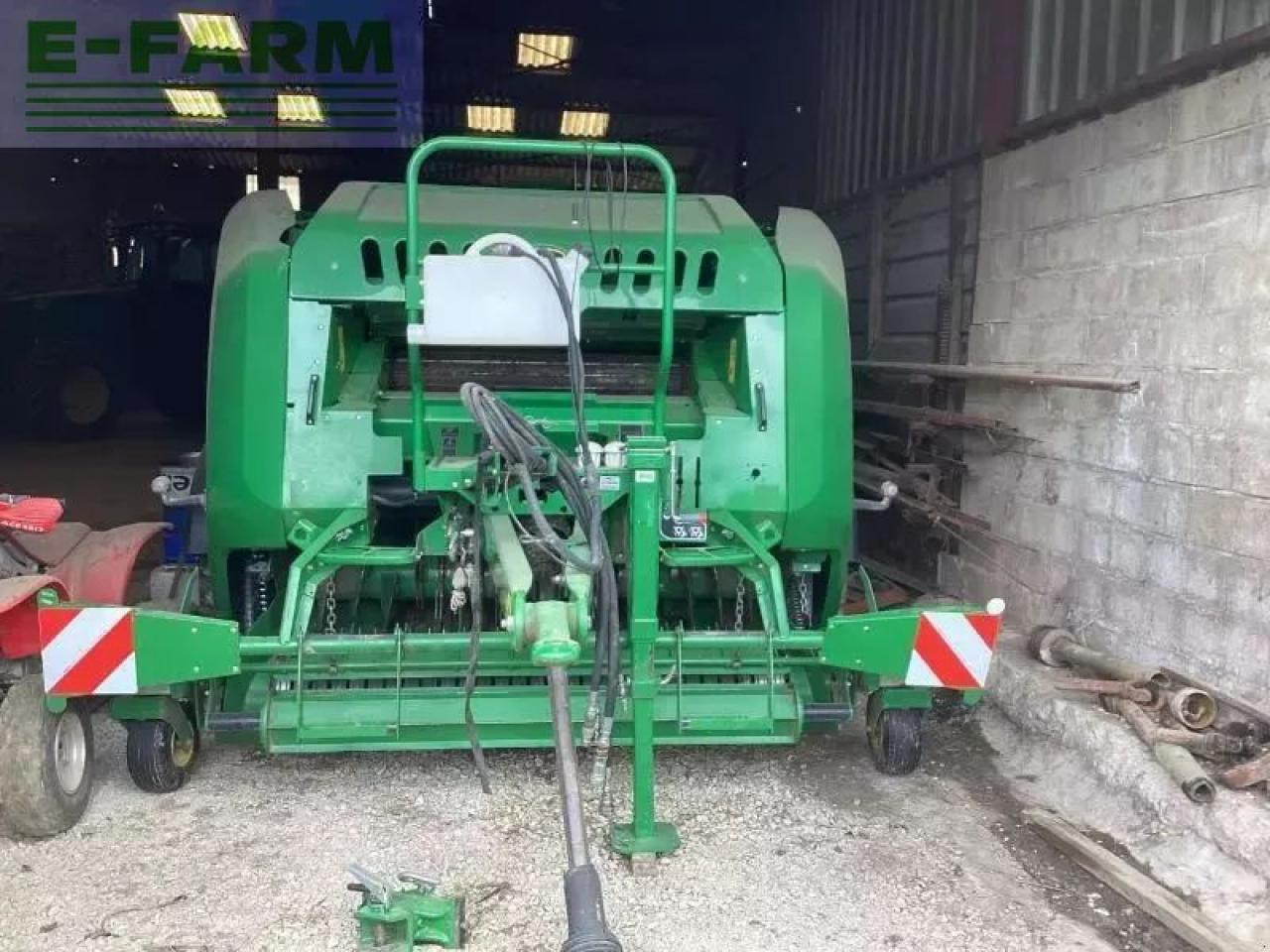 John Deere c441r - Presse à balles cubiques: photos 2 John Deere c441r - Presse à balles cubiques: photos 2