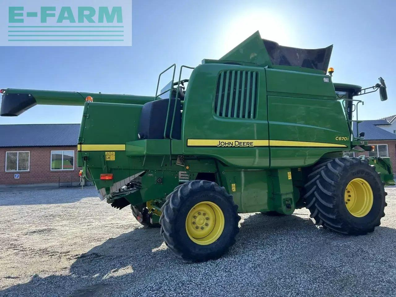 John Deere c670 - Moissonneuse-batteuse: photos 4 John Deere c670 - Moissonneuse-batteuse: photos 4