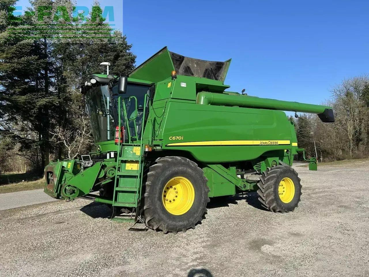John Deere c670 - Moissonneuse-batteuse: photos 1 John Deere c670 - Moissonneuse-batteuse: photos 1