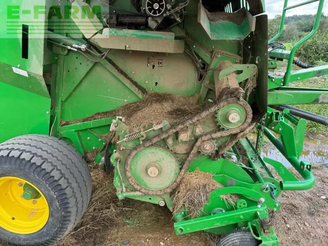 John Deere f441m - Presse à balles cubiques: photos 3 John Deere f441m - Presse à balles cubiques: photos 3