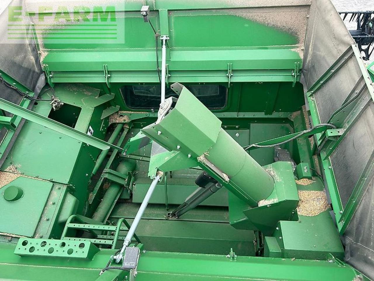 Moissonneuse-batteuse John Deere t560: photos 12 Moissonneuse-batteuse John Deere t560: photos 12