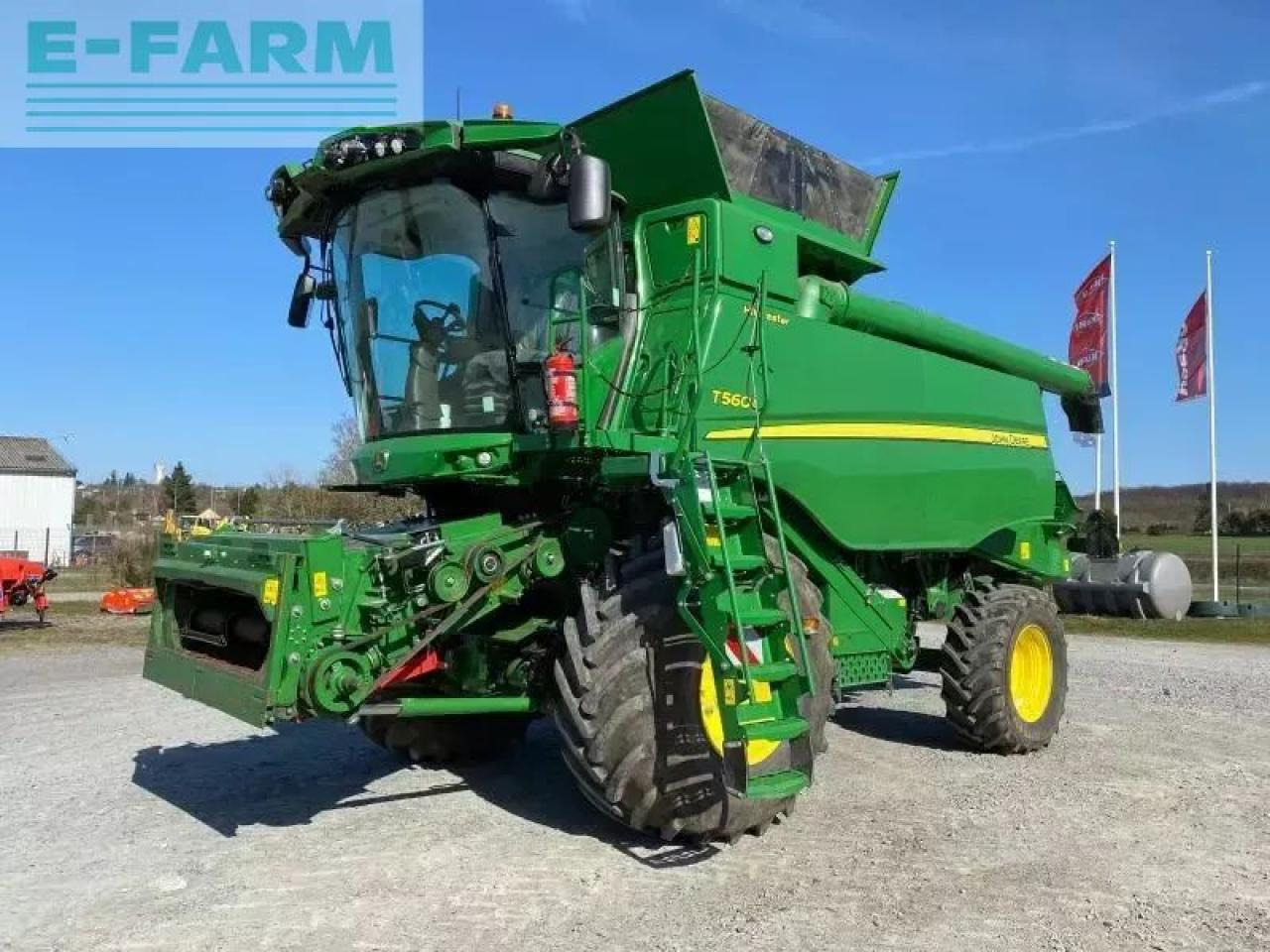John Deere t560 hm - Moissonneuse-batteuse: photos 1 John Deere t560 hm - Moissonneuse-batteuse: photos 1
