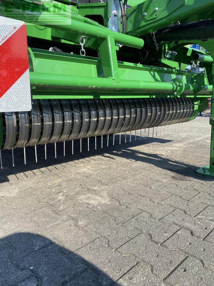 John Deere v451 m - Presse à balles cubiques: photos 3 John Deere v451 m - Presse à balles cubiques: photos 3