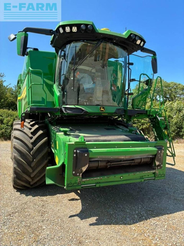 John Deere x9 1000 - Moissonneuse-batteuse: photos 1 John Deere x9 1000 - Moissonneuse-batteuse: photos 1