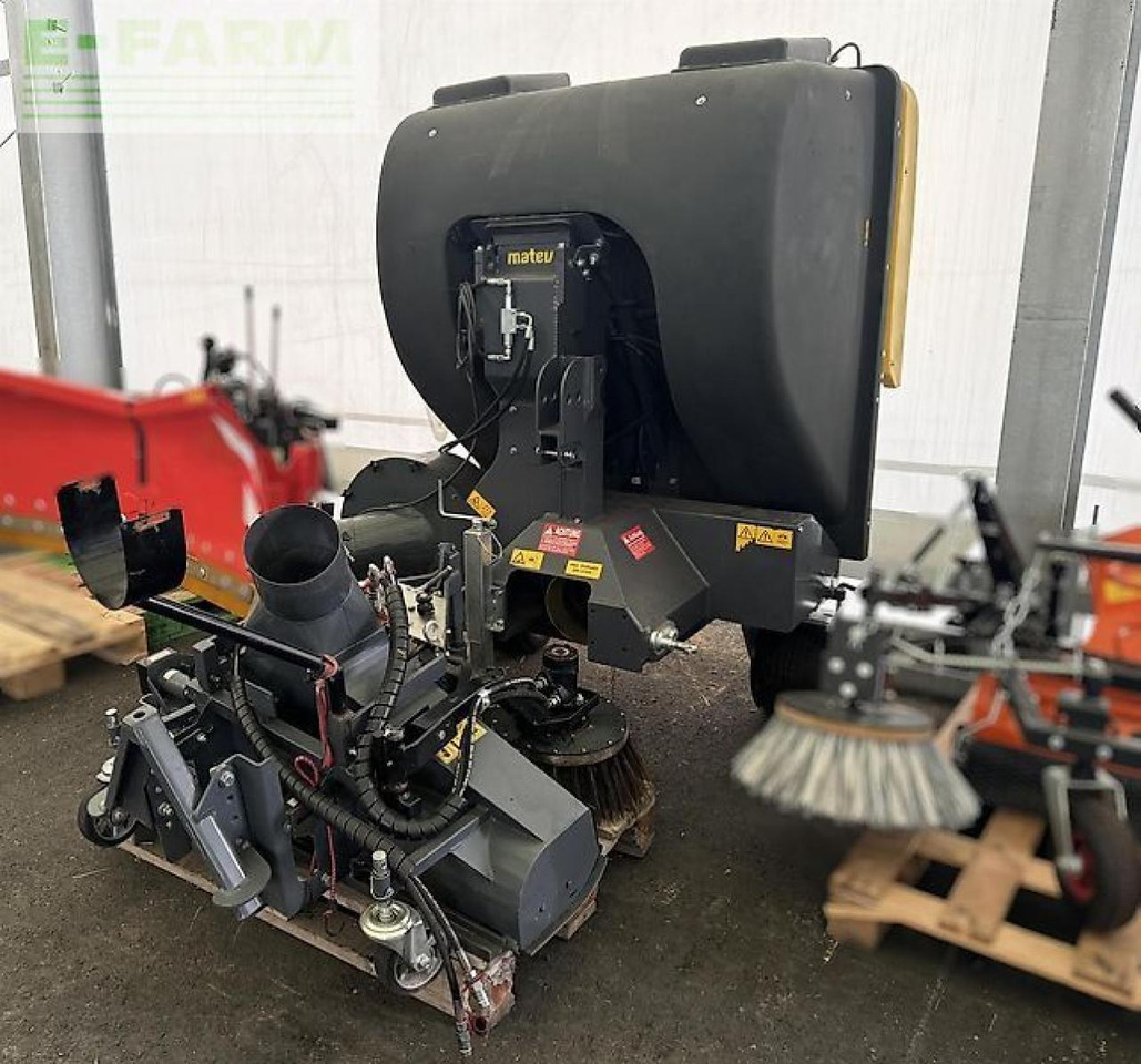 Kioti ck 5030 ch + 6 x anbaugeräte - Tracteur agricole: photos 4 Kioti ck 5030 ch + 6 x anbaugeräte - Tracteur agricole: photos 4