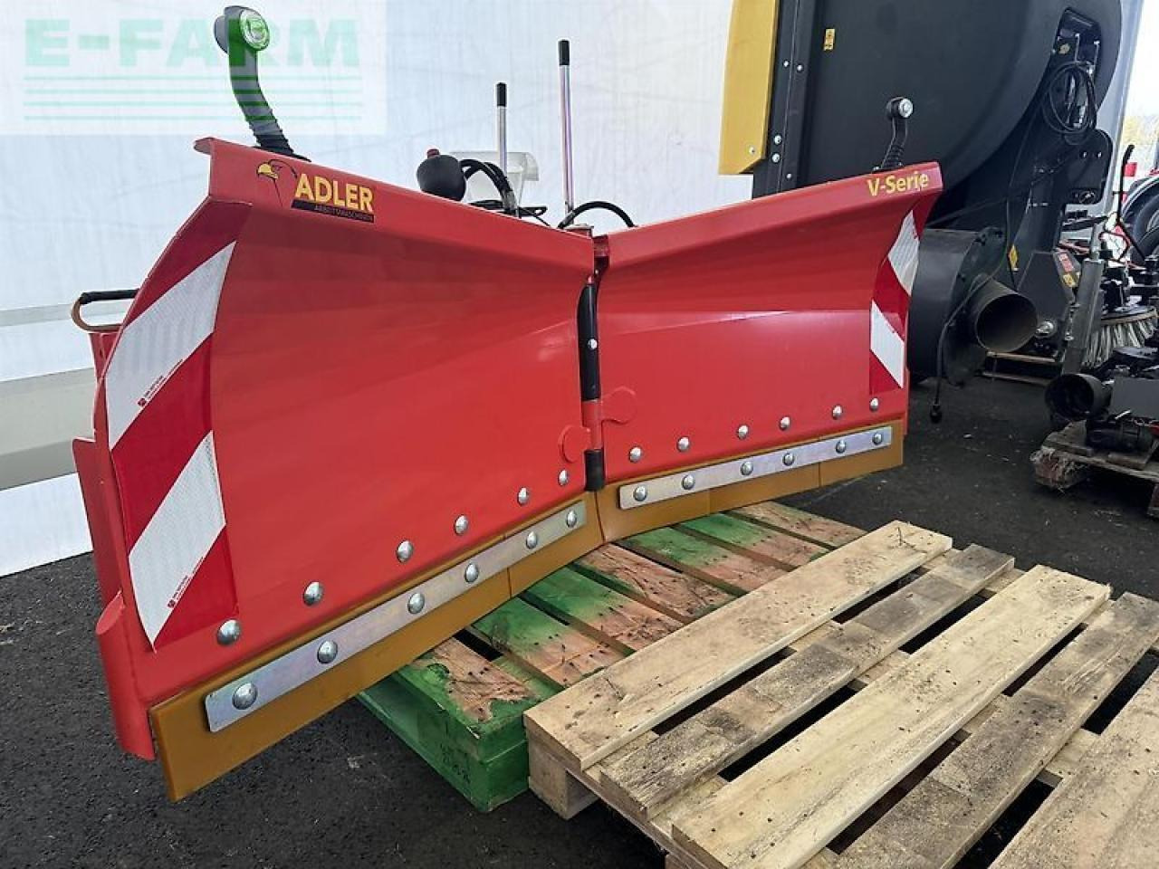 Kioti ck 5030 ch + 6 x anbaugeräte - Tracteur agricole: photos 5 Kioti ck 5030 ch + 6 x anbaugeräte - Tracteur agricole: photos 5