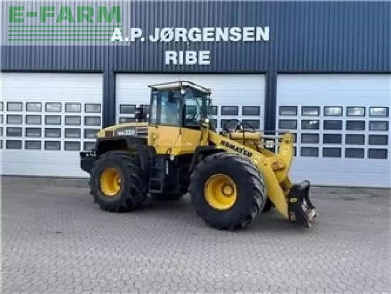 Komatsu wa320-5 - Mini pelle: photos 1 Komatsu wa320-5 - Mini pelle: photos 1