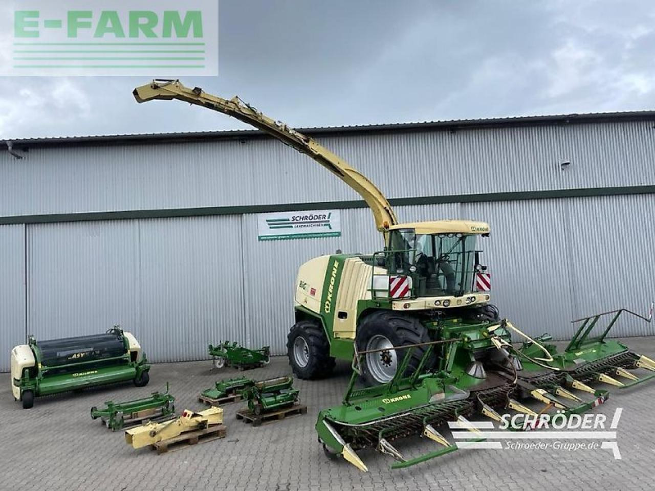 Krone big x 700 + easycollect 903 + easyflow - Ensileuse: photos 1 Krone big x 700 + easycollect 903 + easyflow - Ensileuse: photos 1