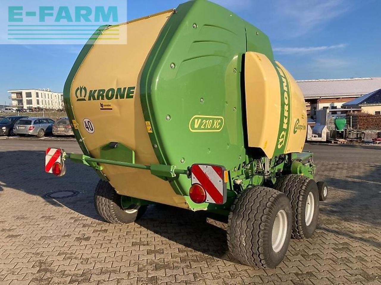 Krone comprima v 210 xc - Presse à balles cubiques: photos 4 Krone comprima v 210 xc - Presse à balles cubiques: photos 4