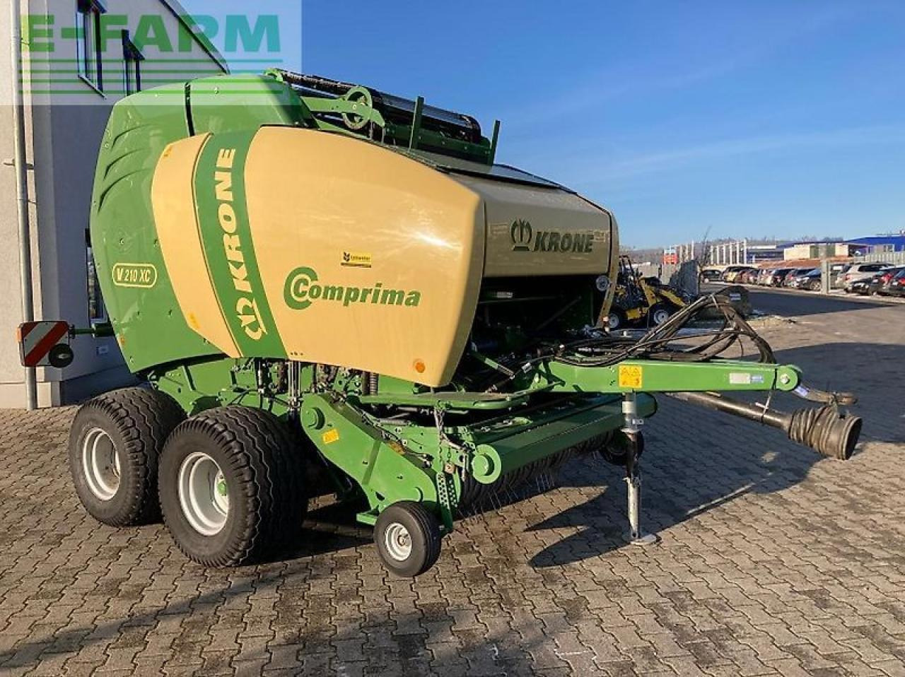 Krone comprima v 210 xc - Presse à balles cubiques: photos 1 Krone comprima v 210 xc - Presse à balles cubiques: photos 1