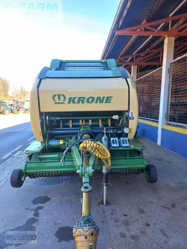 Krone comprima v150 xc - Presse à balles cubiques: photos 2 Krone comprima v150 xc - Presse à balles cubiques: photos 2