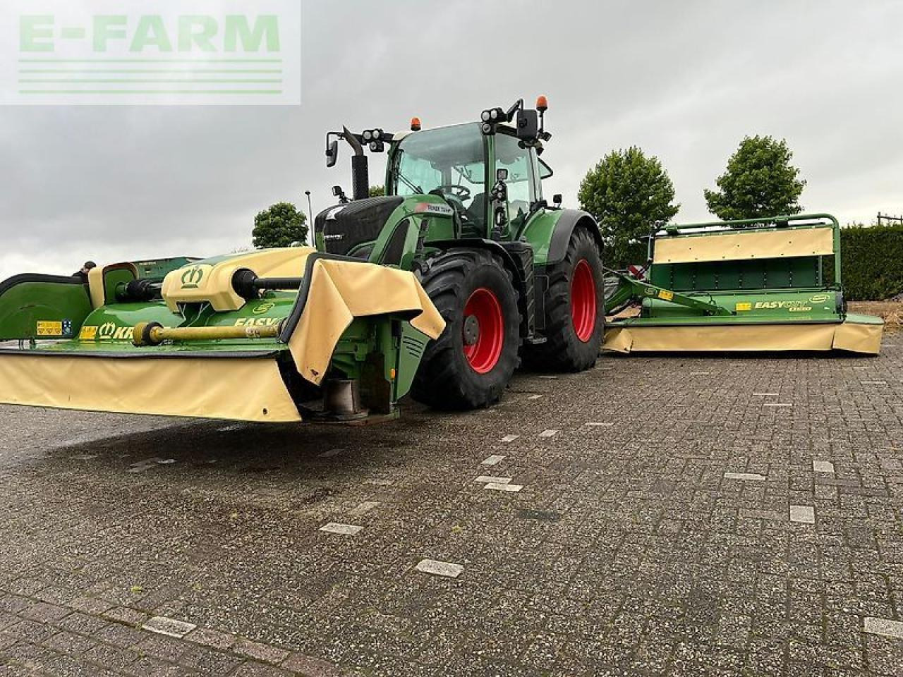 Krone ec b 870 cv collect + krone ec f 320 cv - Faucheuse: photos 1 Krone ec b 870 cv collect + krone ec f 320 cv - Faucheuse: photos 1