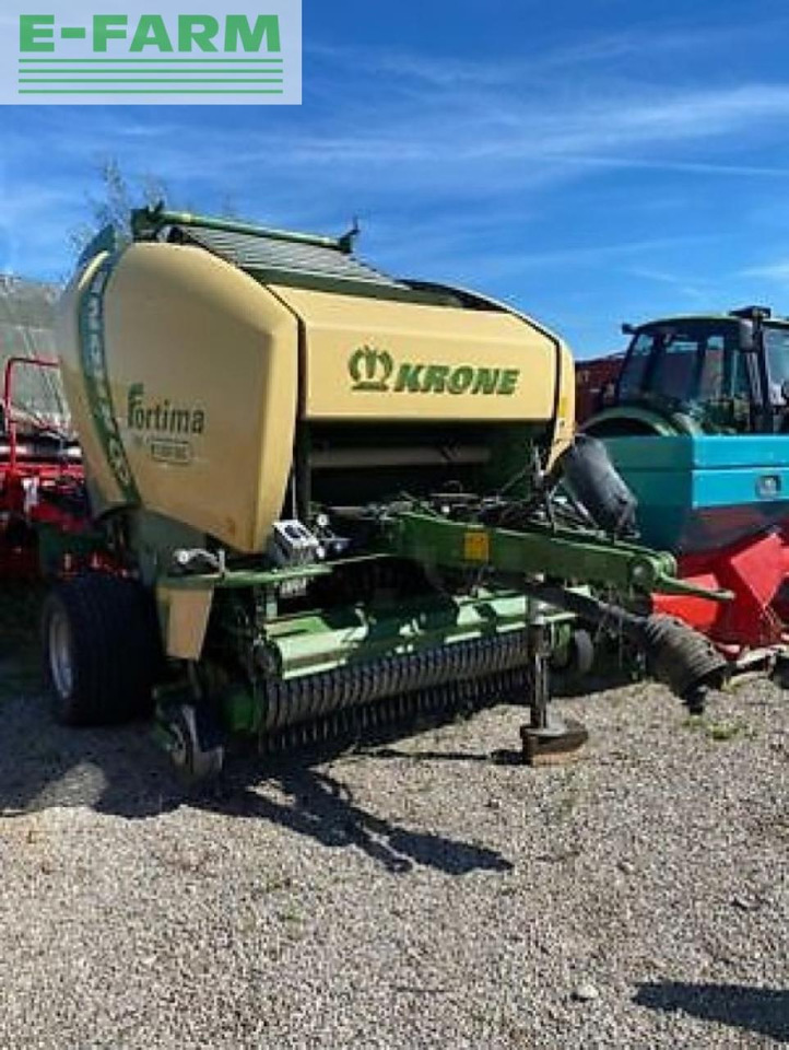 Krone fortima v1800mc - Presse à balles cubiques: photos 1 Krone fortima v1800mc - Presse à balles cubiques: photos 1