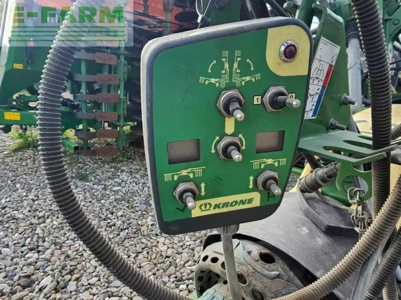 Krone swadro tc 880 plus - Faneuse: photos 5 Krone swadro tc 880 plus - Faneuse: photos 5