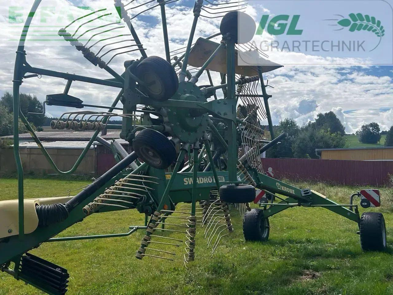 Krone swadro ts 680 - Faneuse: photos 4 Krone swadro ts 680 - Faneuse: photos 4