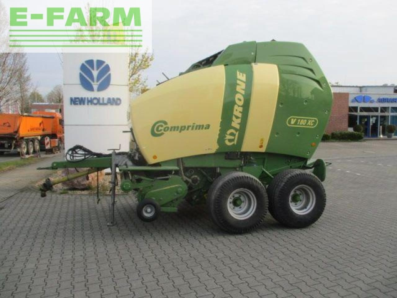 Krone v180 xc - Presse à balles cubiques: photos 1 Krone v180 xc - Presse à balles cubiques: photos 1