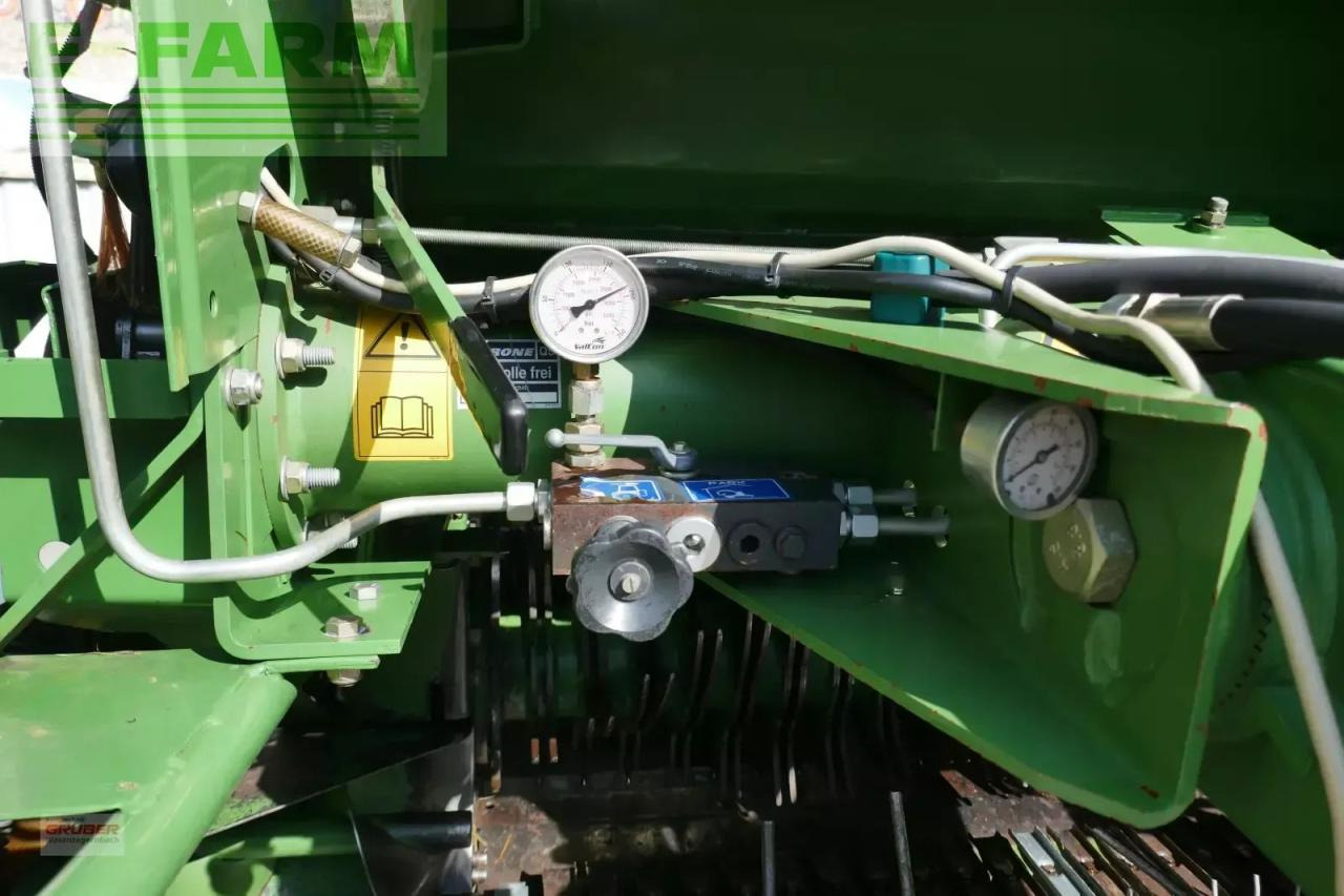Presse à balles cubiques Krone vario pack 1500 mc: photos 12