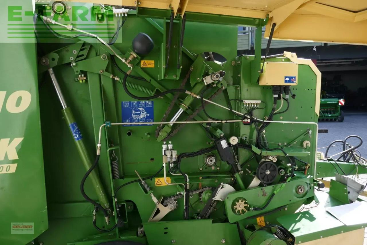 Presse à balles cubiques Krone vario pack 1500 mc: photos 10