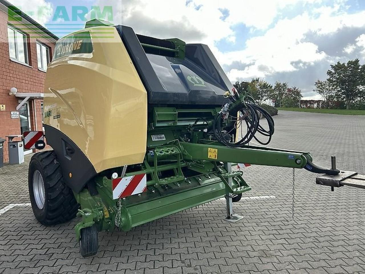 Krone varipack v 190 xc plus - Presse à balles cubiques: photos 2 Krone varipack v 190 xc plus - Presse à balles cubiques: photos 2