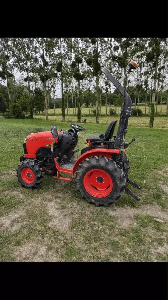 Kubota b2-261 - Tracteur agricole: photos 3 Kubota b2-261 - Tracteur agricole: photos 3